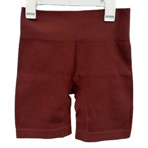 Brown rust workout gym biker shorts women’s medium